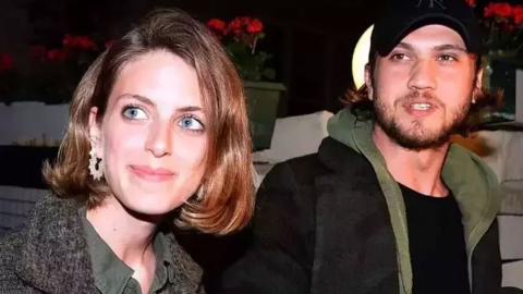 Ünlü oyuncu akrep sokması nedeniyle hastaneye kaldırıldı