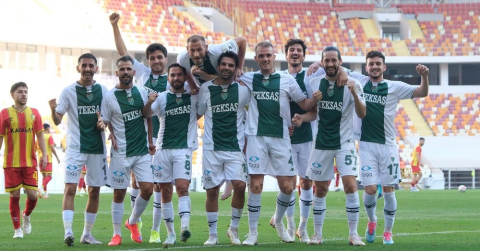 Bursaspor sezona tarihi galibiyetle başladı