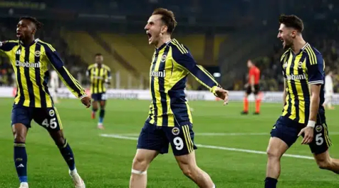 Fenerbahçe UEFA'da 3 puanı 2 golle aldı!
