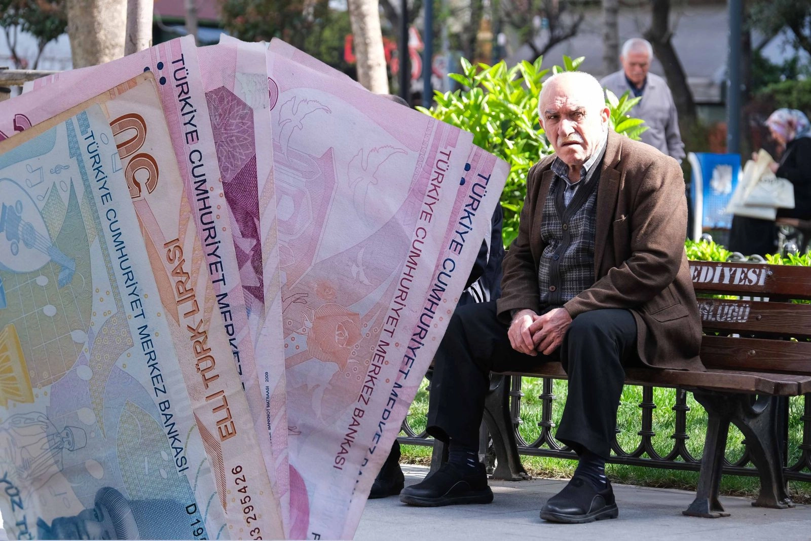 2026’da en düşük emekli maaşı için tahmin geldi! Uzman isim rakam verdi, milyonlar dikkat kesildi - Resim: 2