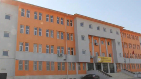 Lisede taciz skandalı: Öğretmen gözaltına alındı