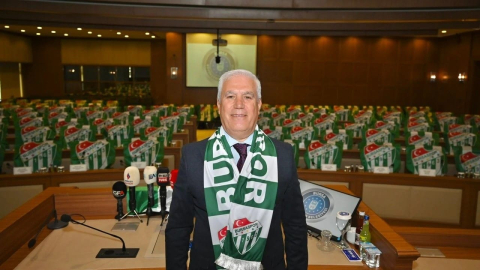 Mustafa Bozbey Portekiz’den seslendi: "Biz şampiyon olacağız"