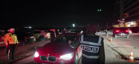 Bursa’da O Semt Nefes Aldı! Emniyetten "Piyasa" Yapan Araçlara Ceza Yağdı