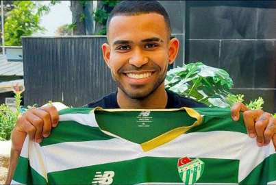 Bursaspor'da 4 yıllık yabancı hasreti bitti: Juergen Elitim, resmen Timsah oldu