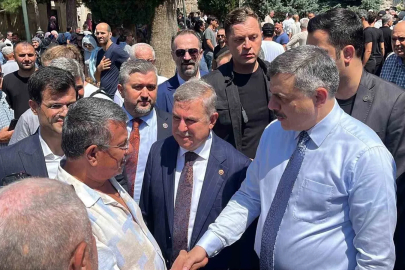 İçişleri Bakanı Çiftçi, cuma ve cenaze namazlarına katıldı
