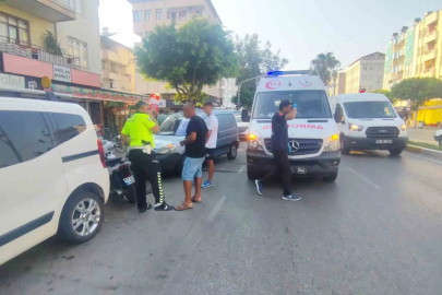 Kırmızı ışık ihlali kazayla bitti, motosiklet sürücüsü yaralandı
