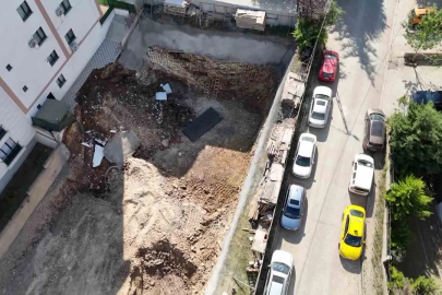 Çekmeköy’de yıkılan istinat duvarı havadan görüntülendi
