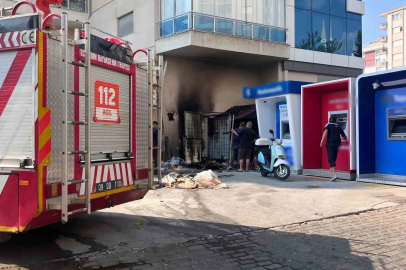 Geri dönüşüm kutusunda kaynak yaparken yangın çıktı
