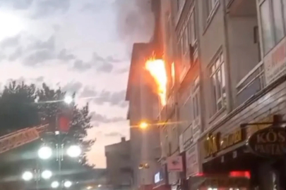 Apartman dairesinde korkutan yangın
