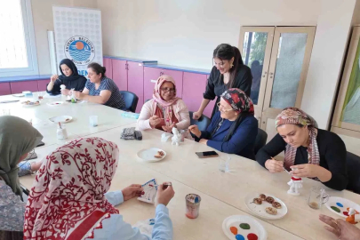Akdeniz’de kadınlara yönelik ’Sevgi Sanatı’ atölyesi
