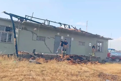 Edirne’de anız yangını ormana sıçradı: 4 helikopter ve 10 arazöz seferber oldu
