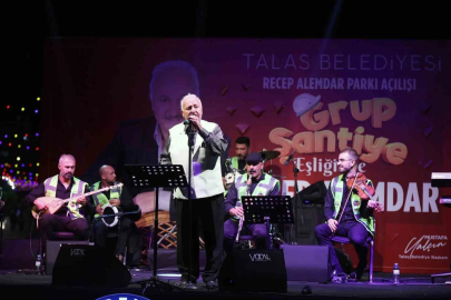 Talas’ta vefa parka, türküler meydana taştı
