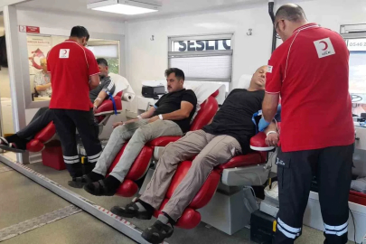 Bafra’da sanayi esnafından kan bağışına destek
