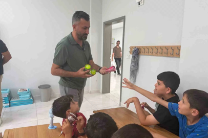 AK Parti Ağrı İl Başkanı Yıldız, öğrencilerin sosyal medya davetini geri çevirmedi
