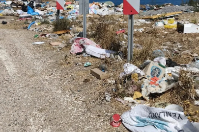 Turizm cenneti Kapıdağ’da çöp manzaraları tepki çekiyor
