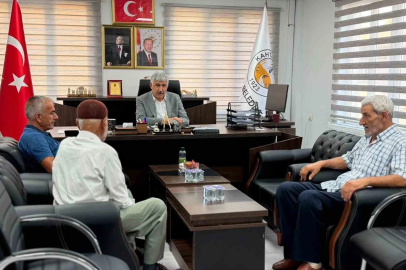 Başkan Hallaç: "Kapımız da gönlümüz de halkımıza açık"
