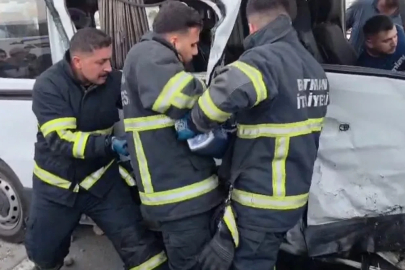 Batman’da iki minibüs çarpıştı: 9 yaralı
