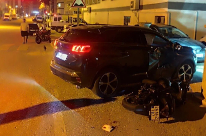 Sivrihisar’da otomobil ile motosiklet çarpıştı, 2 kişi yaralandı
