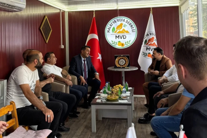 Mahmut Boyraz’dan Malatya Vefa Derneği’ne ziyaret
