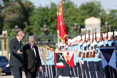 Cumhurbaşkanı Erdoğan, Filistin Devlet Başkanı Abbas’ı törenle karşıladı
