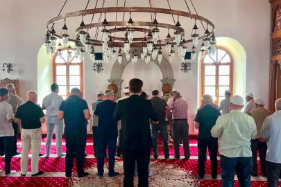 Sel felaketinde hayatını kaybedenler dualarla anıldı
