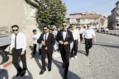 Tepecik beldesinde asırlık neşeli düğün gelenekleri
