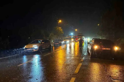 Tirebolu-Torul kara yolu ulaşıma kapandı
