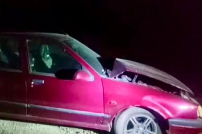 İki otomobil çarpıştı: Sürücüler burnu bile kanamadan kurtuldu
