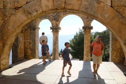 UNESCO listesindeki Alahan Manastırı zamana direniyor
