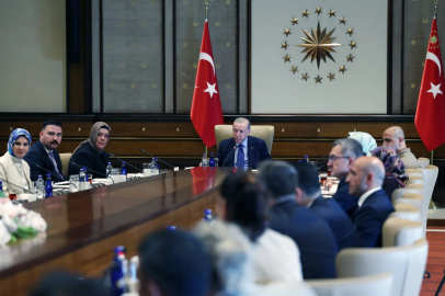 Cumhurbaşkanı Erdoğan şehit yakınları ve gazileri ağırladı