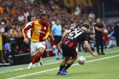 Trendyol Süper Lig: Galatasaray: 0 - Çorum FK: 0 (İlk yarı)
