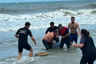 Ordu’da yasağa rağmen denize giren 2 kardeş boğulma tehlikesi geçirdi
