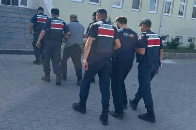 Köpeklerin kavgasına sinirlendi, çobanı öldürdü: Baba ile oğlu tutuklandı

