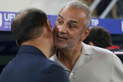 Trendyol Süper Lig: Gençlerbirliği: 0 - Fenerbahçe: 1 (Maç devam ediyor)
