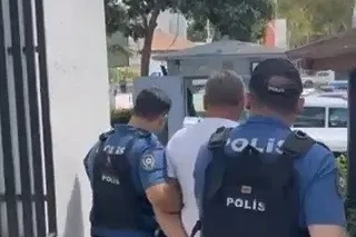 Bursa’da 10 yıl kesinleşmiş hapis cezası bulunan şahıs yakalandı
