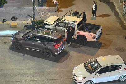 Tatvan’da araçlar çarpıştı: 5 kişi hafif yaralandı
