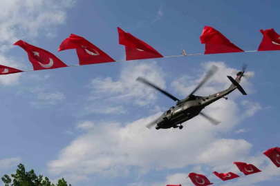 Ani’nin fethinin 962. yıl dönümünde Çelik Kanatlar’ın gösterisi nefes kesti
