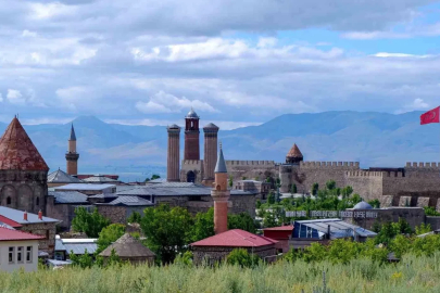Osmanlı’nın Erzurum’a verdiği değer bu belgede saklıydı
