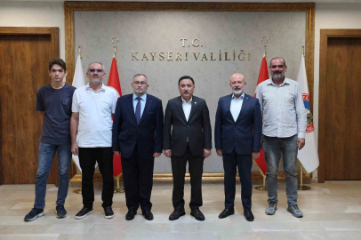 Valilikte iki protokol birden

