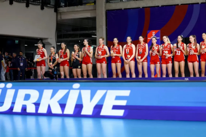 U17 Kadın Milli Voleybol Takımı, dünya ikincisi oldu
