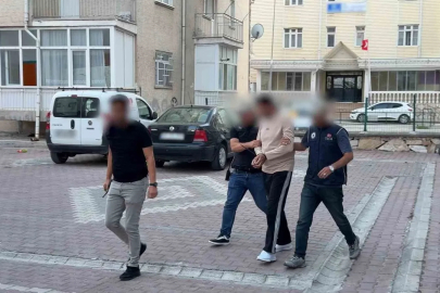 Kırmızı bültenle aranan Irak uyruklu şahıs yakalandı
