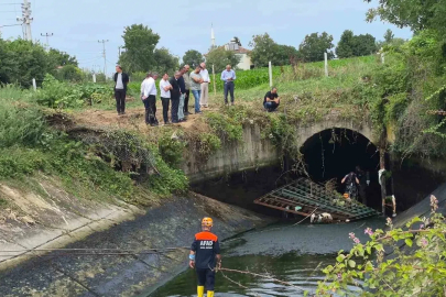 Bafra’da otomobil sulama kanalına düştü: 1 kayıp, 1 yaralı
