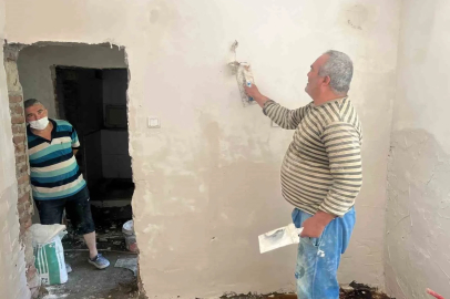 Başkan Başdeğirmen’den, talepte bulunan aileye sıva ve beton desteği

