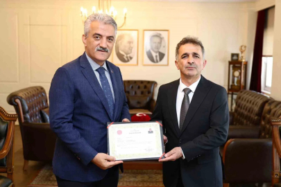 Tuğgeneral Mustafa Tetik’e başarı belgesi

