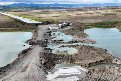 Bafra Ovası’nda 3 milyar TL’lik sulama projesinin yapımı sürüyor
