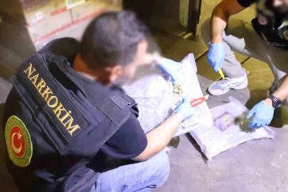 Zehir tacirlerine darbe: 810 kilogram esrar cinsi uyuşturucu madde ele geçirildi
