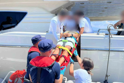 Fethiye’de özel teknede yaralanan vatandaşa tıbbi tahliye
