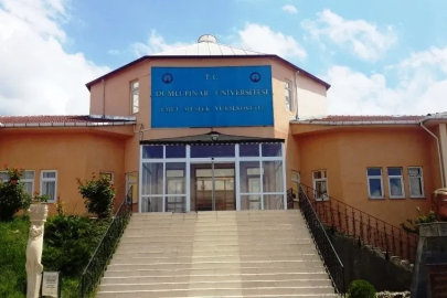 DPÜ Emet MYO’da 5 programın kontenjanları doldu
