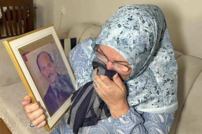 30 yıldır dinmeyen gözyaşı: Babasının katilinin bulunması için Bakan G��rlek’ten yardım istedi
