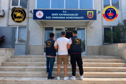 Antalya’da JASAT son 1 ayda bin 331 aranan kişiyi yakaladı
